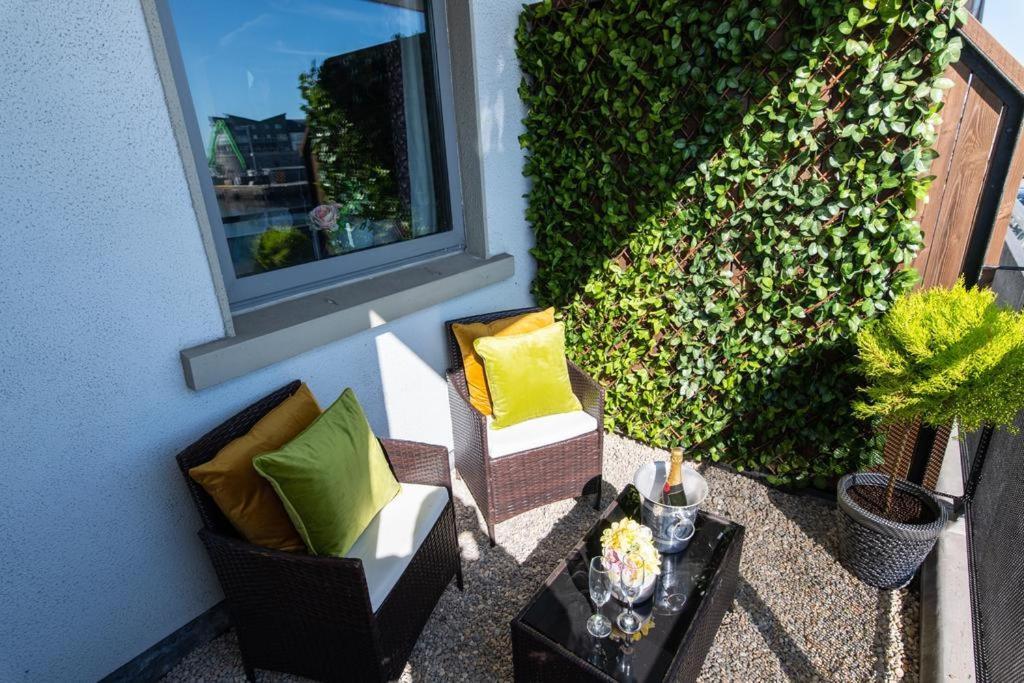 Sea View Luxury City Centre - Best Location Galway Exterior photo