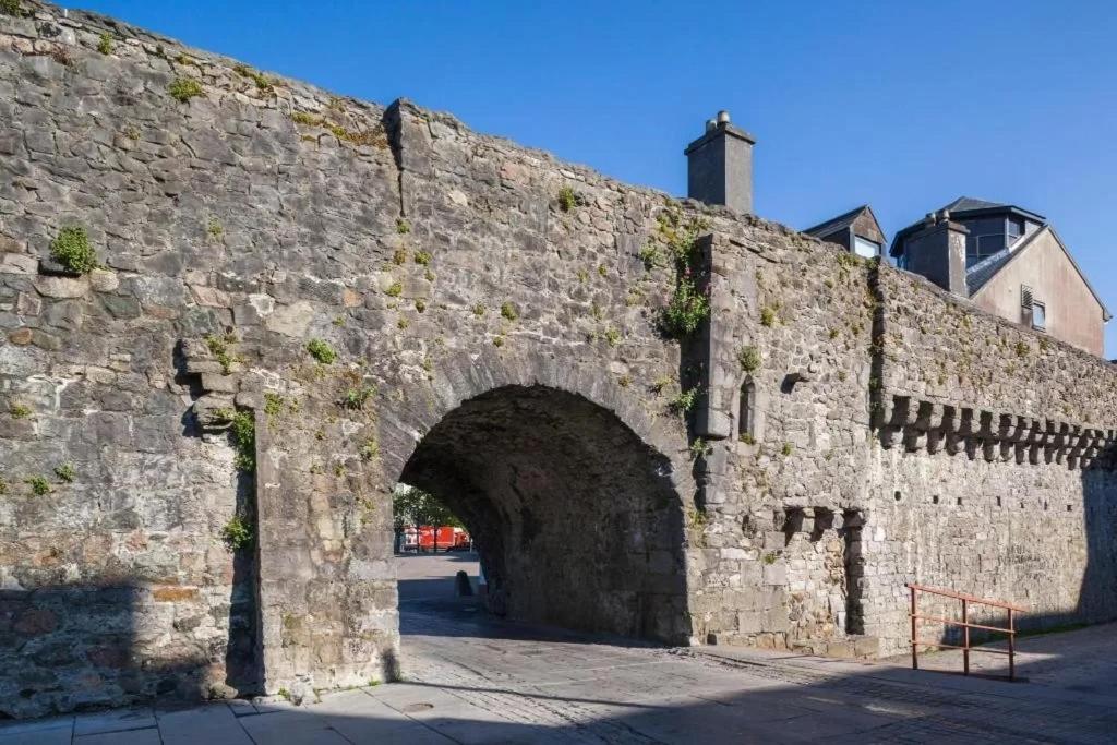 Sea View Luxury City Centre - Best Location Galway Exterior photo